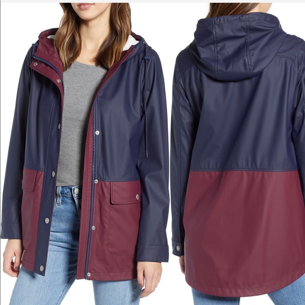 Levi’s Women’scolorblock Rubber Sized Raincoat Size S,Nwt